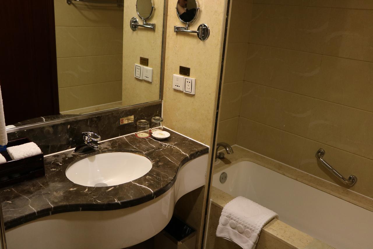 Rongjiang Hotel Jieyang Zewnętrze zdjęcie